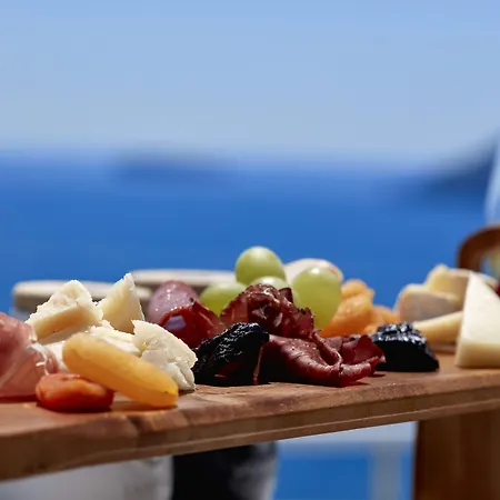Canaves Epitome - Small Luxury Of The World 5*