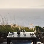 Отель Canaves Epitome - Small Luxury Of The World