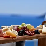 Canaves Epitome - Small Luxury Of The World 5*