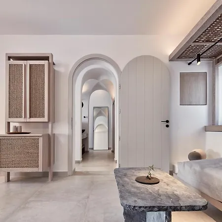 Отель Canaves Epitome - Small Luxury Of The World 5*