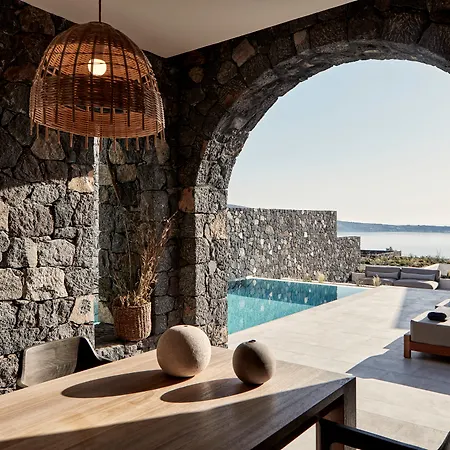 Canaves Epitome - Small Luxury Of The World Ía