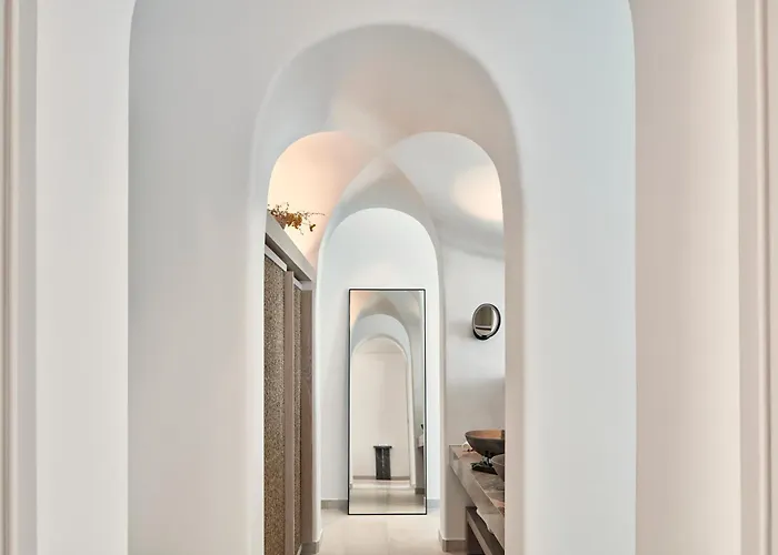 Canaves Epitome - Small Luxury Of The World 5*